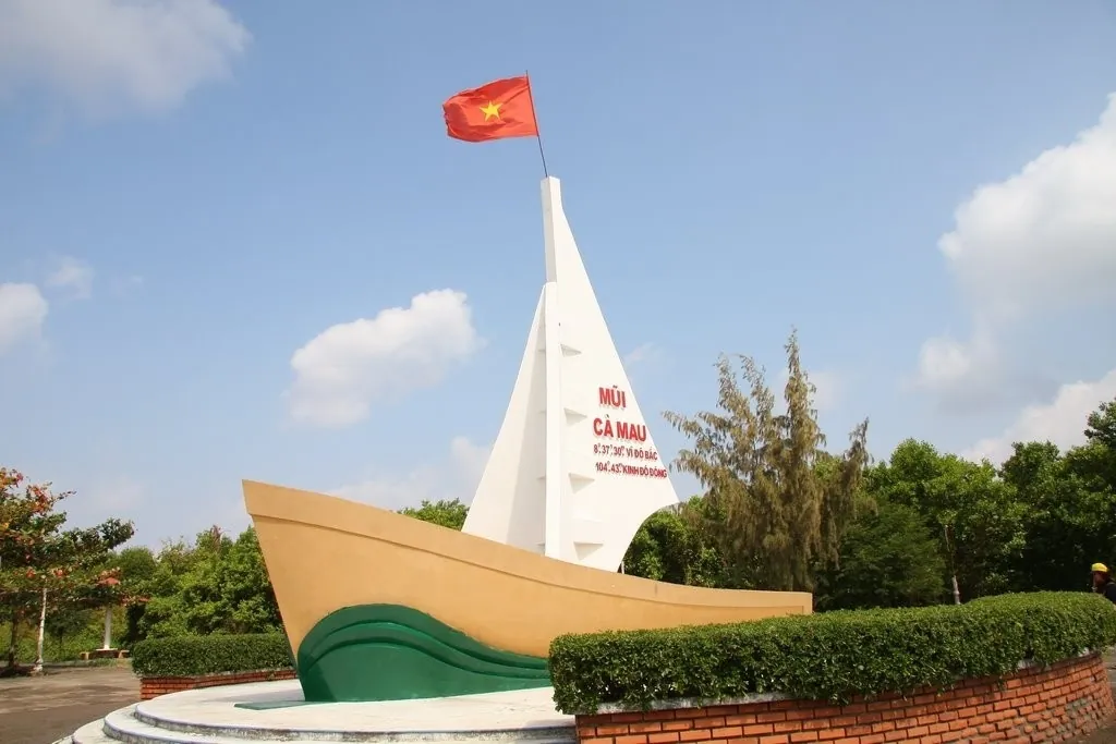 Phượt mùa xuân ghé thăm 4 điểm cực Việt Nam Phượt mùa xuân ghé thăm 4 điểm cực Việt Nam