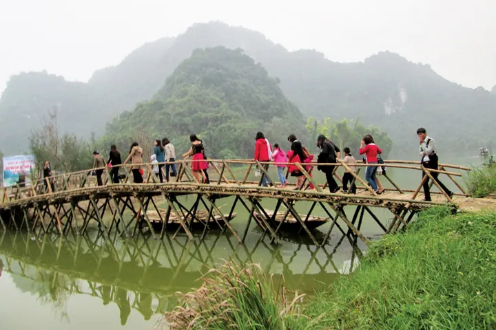 Thung Nham, thắng cảnh yên ả ở Ninh Bình Thung Nham, thắng cảnh yên ả ở Ninh Bình