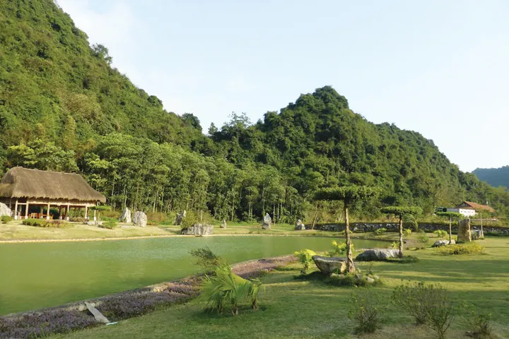Thung Nham, thắng cảnh yên ả ở Ninh Bình Thung Nham, thắng cảnh yên ả ở Ninh Bình