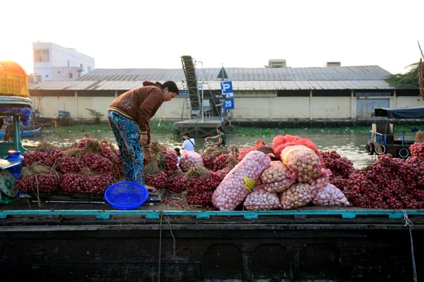 Về Cần Thơ nhớ đi chợ nổi Cái Răng Về Cần Thơ nhớ đi chợ nổi Cái Răng