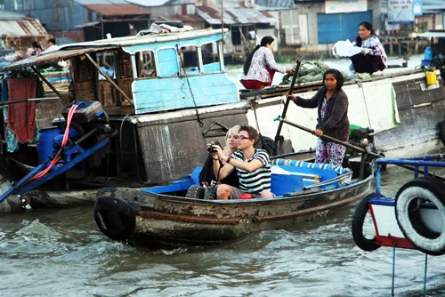 Về Cần Thơ nhớ đi chợ nổi Cái Răng Về Cần Thơ nhớ đi chợ nổi Cái Răng