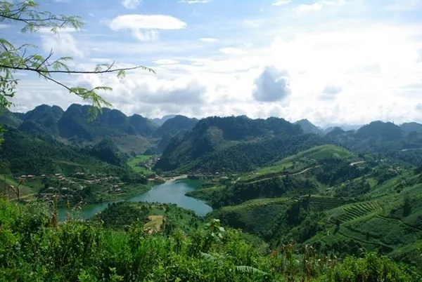 Những điểm đến tạo nên màu sắc cho xứ Điện Biên