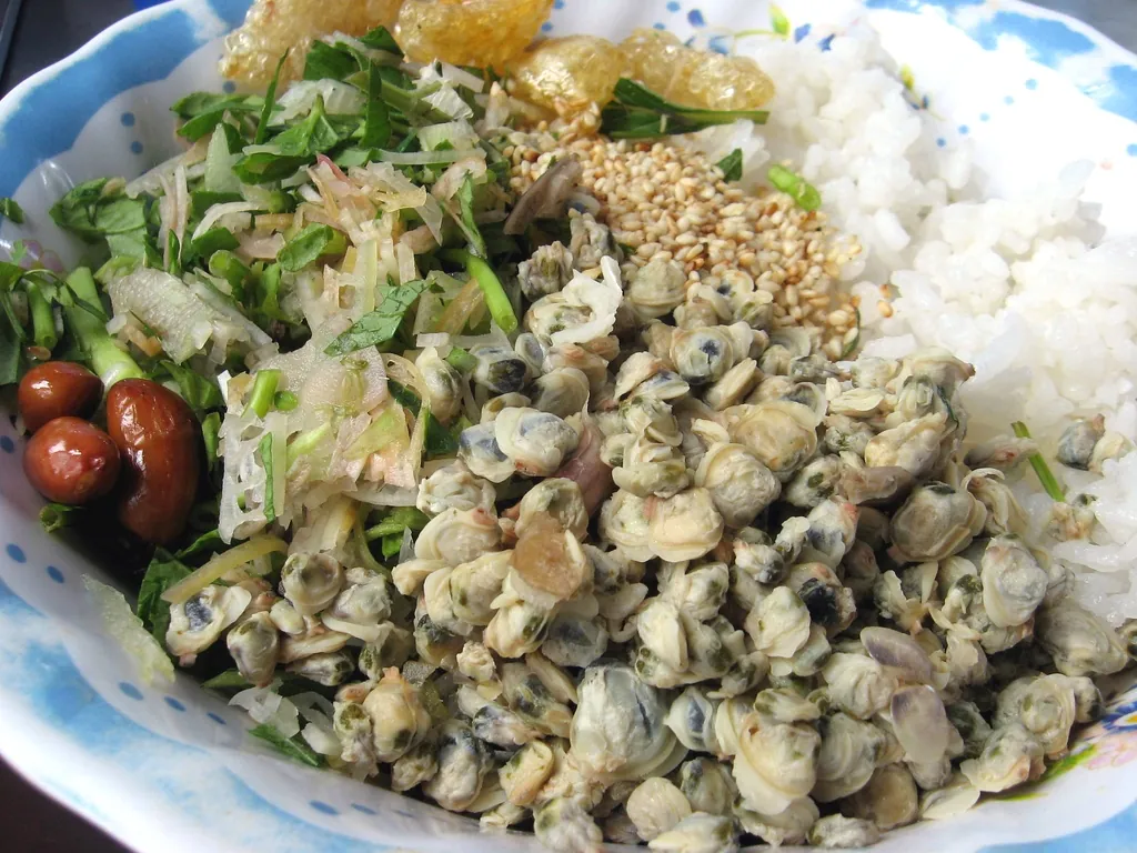 Tâm hồn người Huế và nét riêng trong ẩm thực xứ Huế