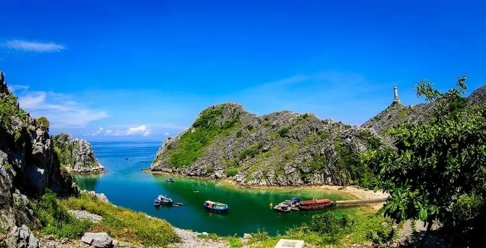 9 ngọn hải đăng độc đáo nhất đất Việt