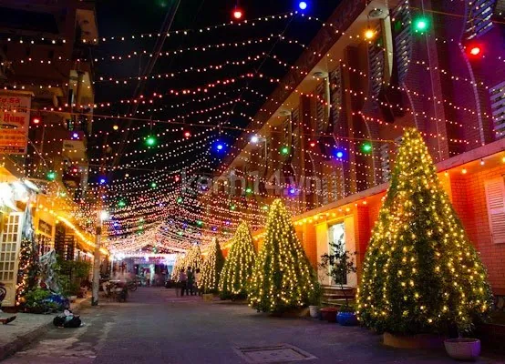 Những địa điểm để tận hưởng không khí Giáng Sinh sớm ở Sài Gòn
