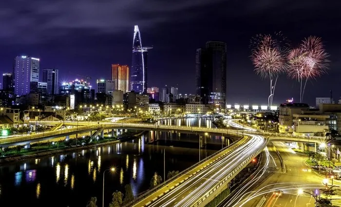 Những địa điểm lý tưởng để quan sát pháo hoa Tết ở Sài Gòn