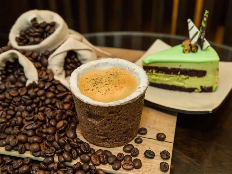 Những ly cà phê Sài Gòn khiến du khách say mê