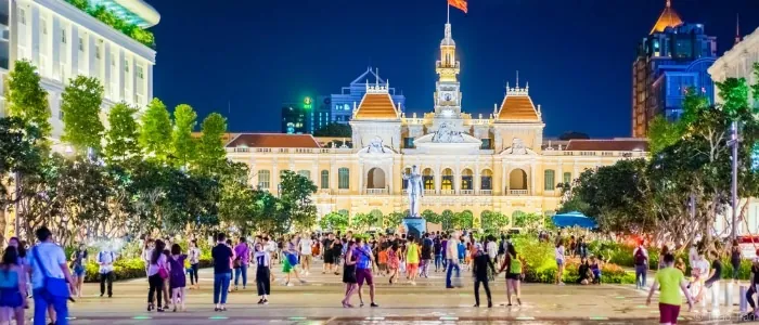 10 địa điểm vui chơi về đêm cho giới trẻ Sài Thành - Kỳ 1 Phố đi bộ Nguyễn Huệ 2