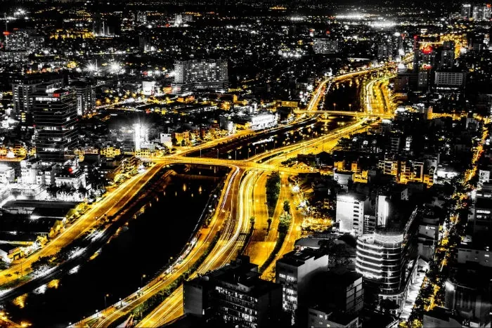 10 địa điểm vui chơi về đêm cho giới trẻ Sài Thành - Kỳ 2 Tòa nhà Bitexco
