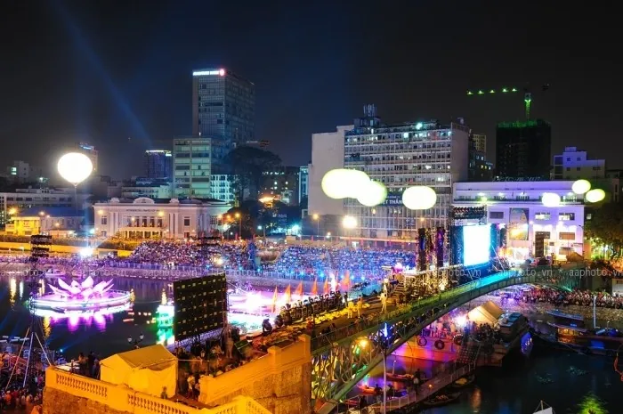 4 địa điểm lý tưởng ngắm pháo hoa Tết Dương 2015 tại Sài Gòn 4 địa điểm lý tưởng ngắm pháo hoa Tết Dương 2015 tại Sài Gòn