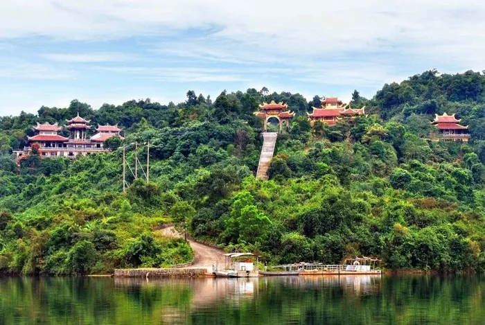 5 Địa điểm trekking đầu Xuân cực đã ở Việt Nam Kỳ 2