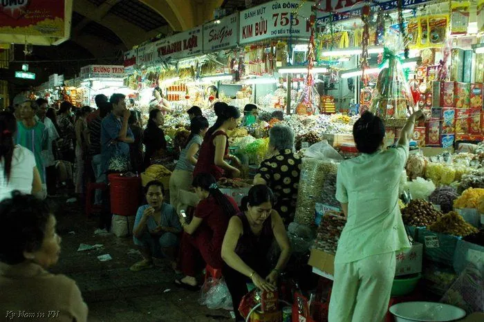 7 ngôi chợ thú vị ở Sài Gòn chợ nổi tiếng sài gòn