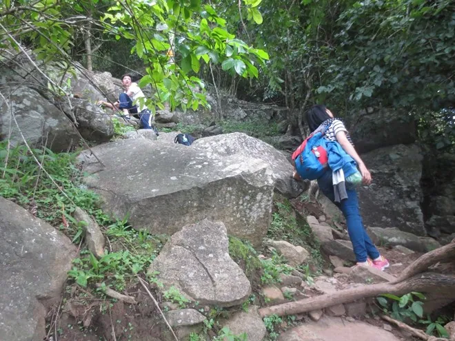 Chinh phục đỉnh núi Bà Đen Chinh phục đỉnh núi Bà Đen