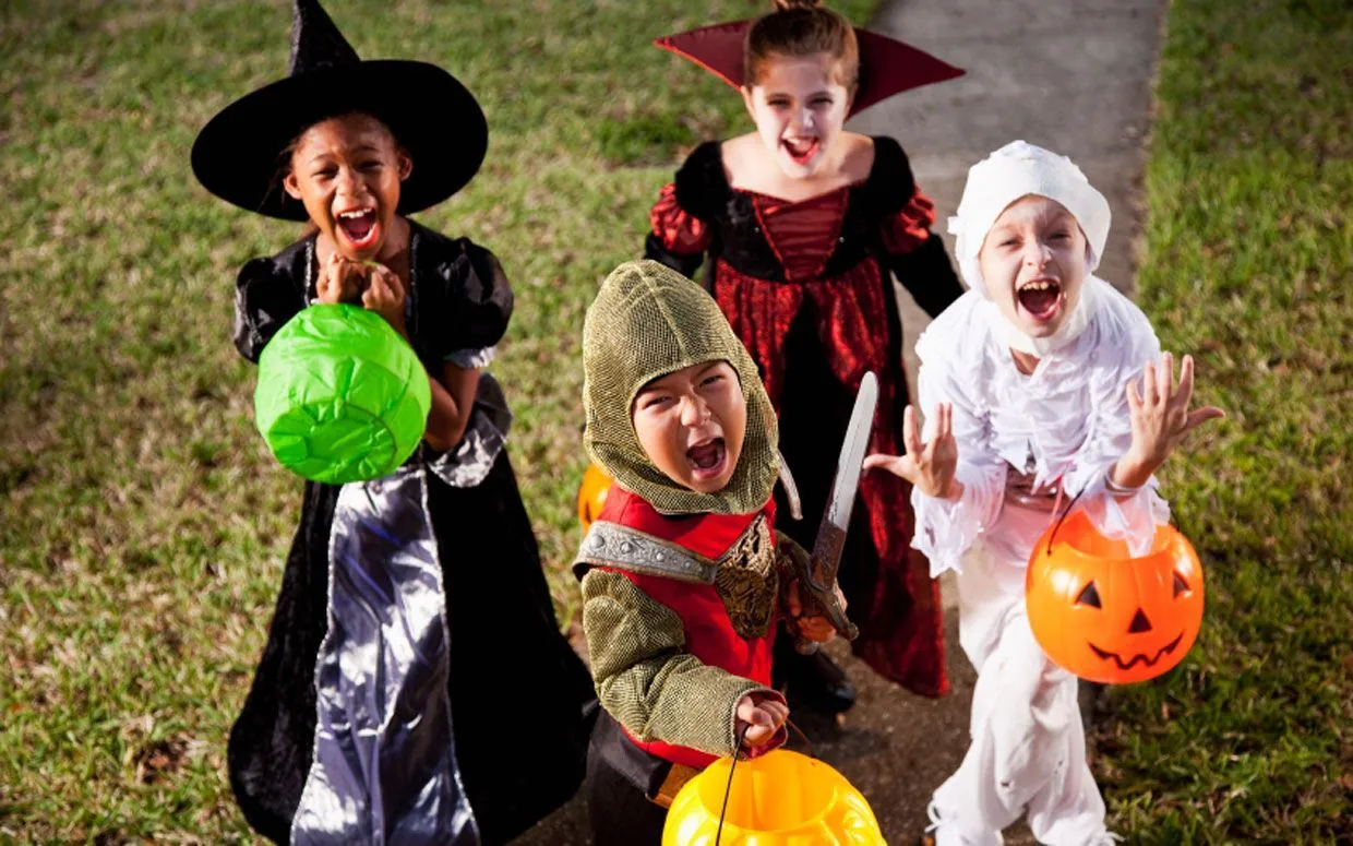 A - Z ăn chơi Halloween tại Sài Gòn - Phần 1 A Z ăn chơi Halloween tại Sài Gòn Phần 1