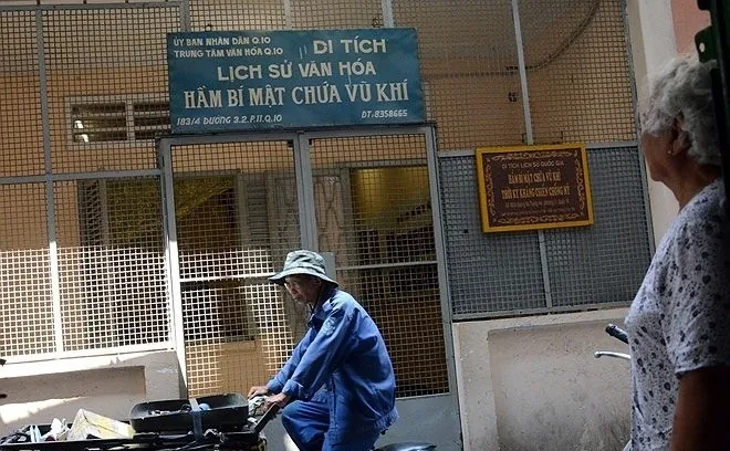 Bí mật về hầm vũ khí ngay giữa lòng Sài Gòn hiện đại Bí mật về hầm vũ khí ngay giữa lòng Sài Gòn hiện đại