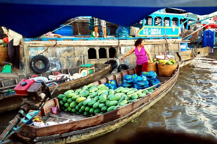 Chợ nổi Phụng Hiệp