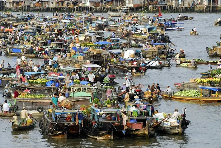 Chợ nổi Phụng Hiệp