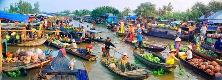 Chợ nổi Phụng Hiệp