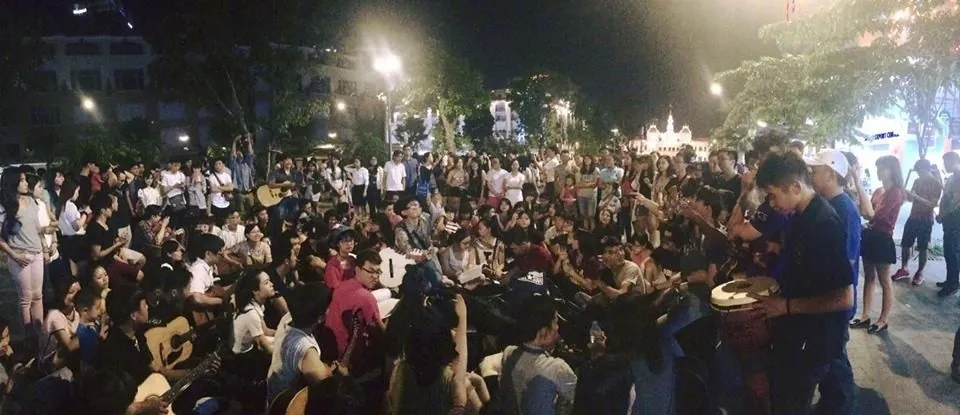 Chu du Sài Gòn một đêm không ngủ Hội ghè ca nhạc sôi động