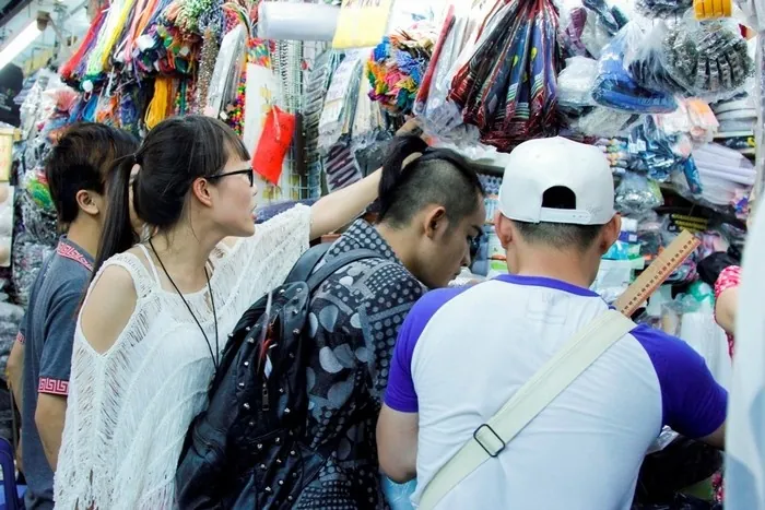 Đại Quang Minh - thiên đường may mặc giữa lòng Sài Gòn Đại Quang Minh thiên đường may mặc giữa lòng Sài Gòn