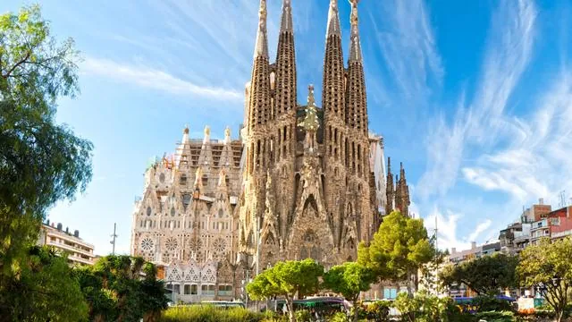 Đến Barca ăn Paella và xem Flamenco