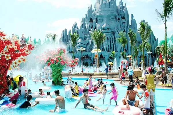 Đi chơi đâu ở Sài Gòn dịp Tết Dương Lịch?