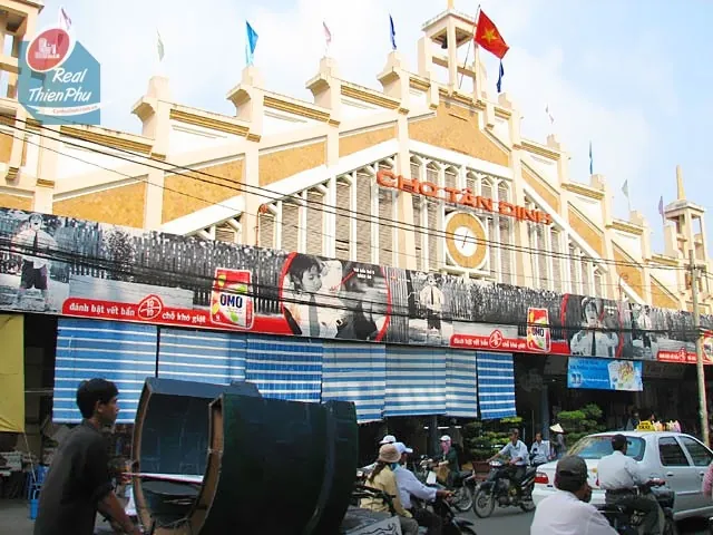 Du hí đến 5 khu chợ tấp nập nhất Sài thành
