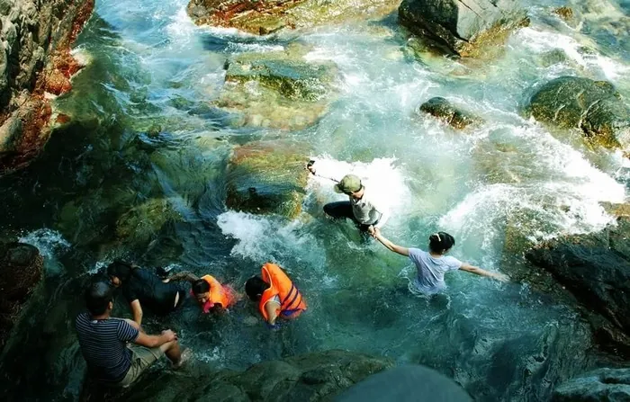Du lịch biển Nhơn Lý ghé 6 bãi tắm trong xanh tuyệt đẹp