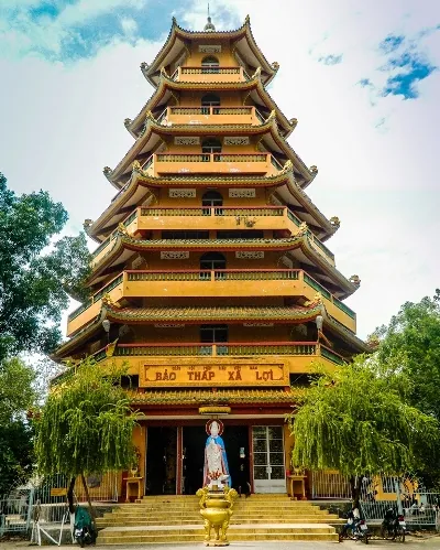 Du lịch Sài Gòn dịp Tết thăm những ngôi chùa nổi tiếng nhất Du lịch Sài Gòn dịp Tết thăm những ngôi chùa nổi tiếng nhất