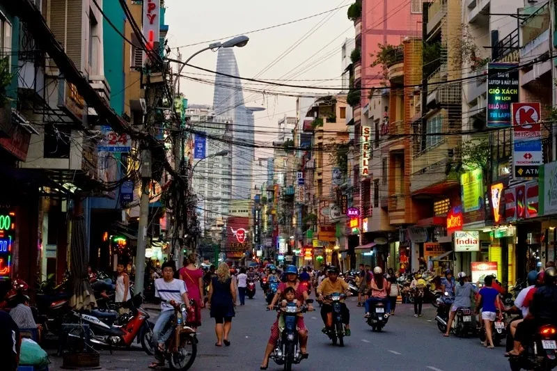 Du lịch Sài Gòn nhất định phải check in những địa điểm nào? PHỐ TÂY