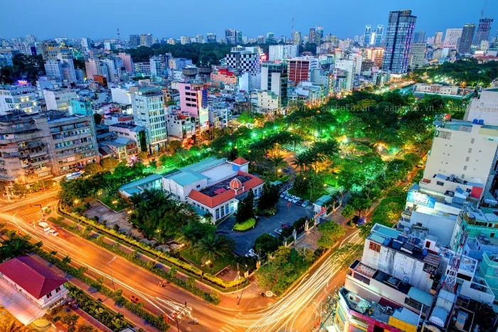 Rất nhiều chuyến xe buýt có công viên 23/9 là bến cuối