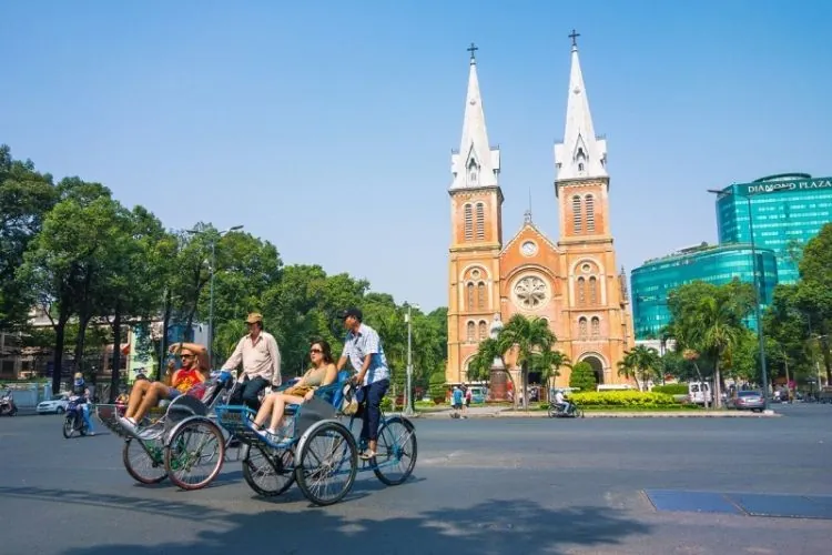 Đưa nàng đi đâu trong ngày phụ nữ Việt Nam 20 tháng 10 - Phần I - Hồ Chí Minh Đưa nàng đi đâu trong ngày phụ nữ việt nam 20/10