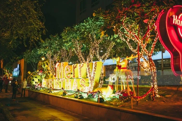 Những địa điểm để tận hưởng không khí Giáng Sinh sớm ở Sài Gòn