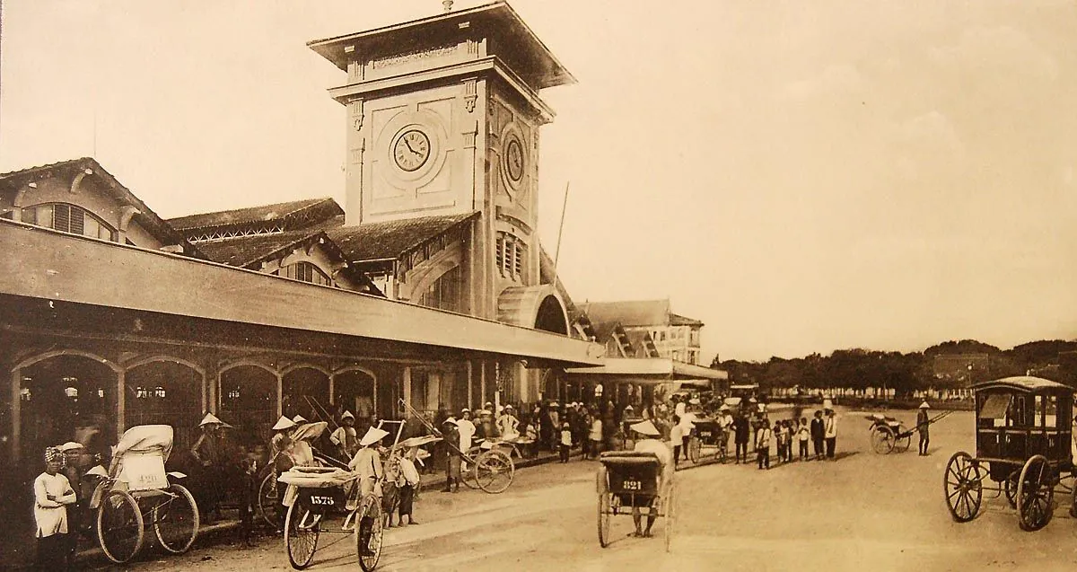 Khám phá chợ đêm Bến Thành