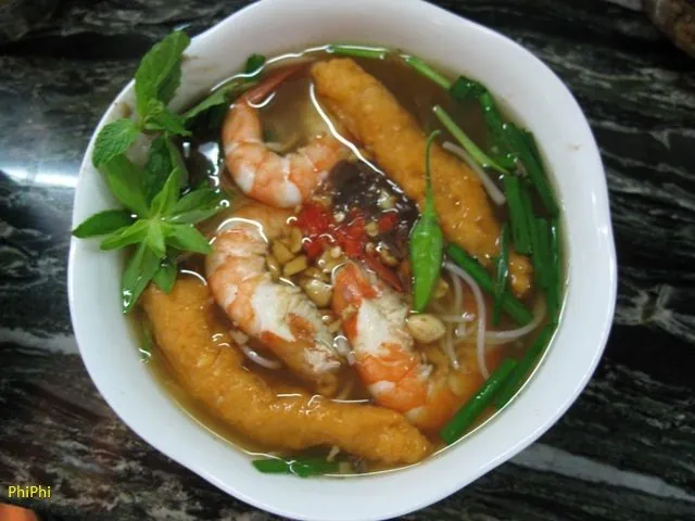 Khám phá chợ đêm Bến Thành