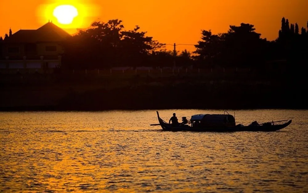 Mekong vào top tuyến đường sông phải đi năm 2016 Du khách đến Việt Nam, Campuchia sẽ bị lôi cuốn bởi ẩm thực và vô số cảnh vật, đền chùa đẹp.