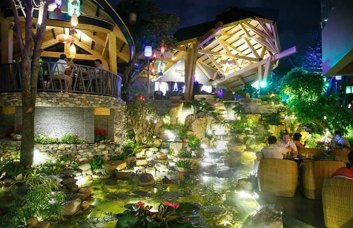 Những chốn hẹn hò lý tưởng ở Sài Gòn Những chốn hẹn hò lý tưởng ở Sài Gòn