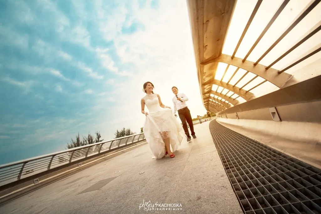 Những địa điểm chụp hình cưới nội thành Sài Gòn - Kỳ 1 Mộng mơ trên cầu Ánh Sao