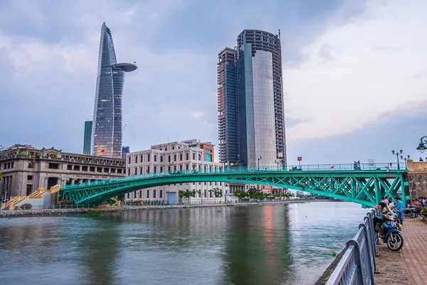Những địa điểm ngắm pháo hoa dịp 2/9 tại TP HCM Cầu Mống -