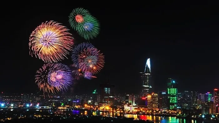 Những điểm hẹn ngắm pháo hoa dịp xuân Ất Mùi tại Sài Gòn