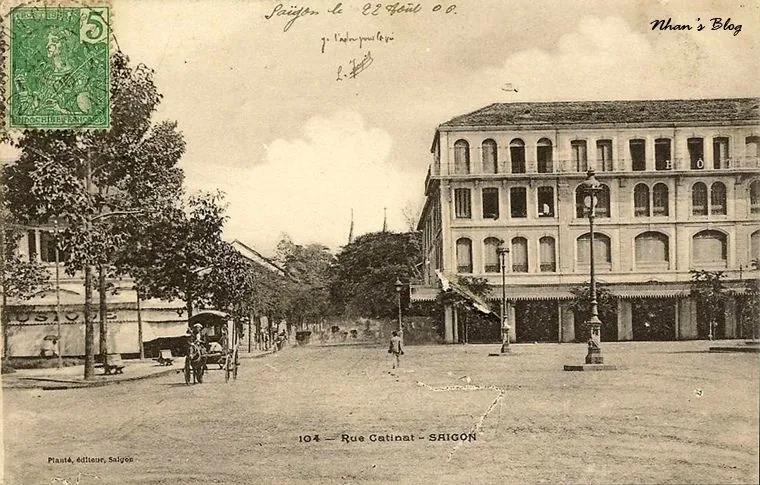 Khách sạn continental