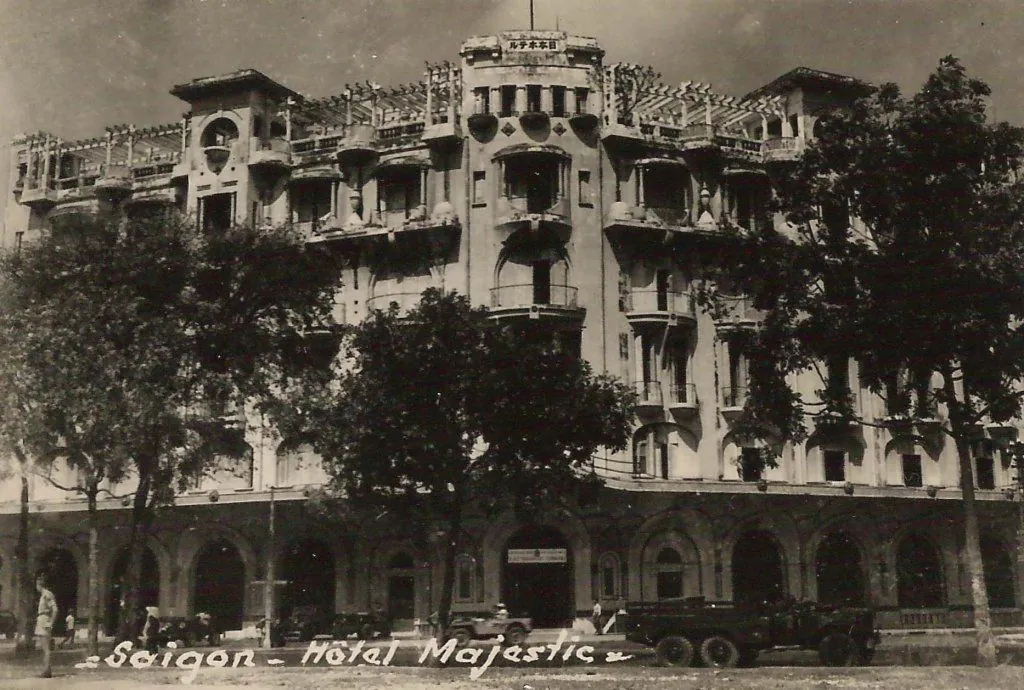 Khách sạn Majestic