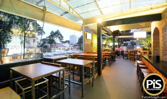 Những nhà hàng có view ngắm pháo hoa đẹp nhất Sài Gòn Những nhà hàng có view ngắm pháo hoa đẹp nhất Sài Gòn