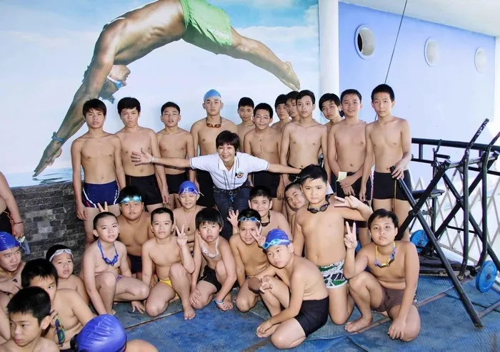 Quận 5 có gì chơi hấp dẫn giới trẻ Sài Thành ? Hồ bơi Đại Thế Giới là điểm vui chơi đã có từ năm 1999