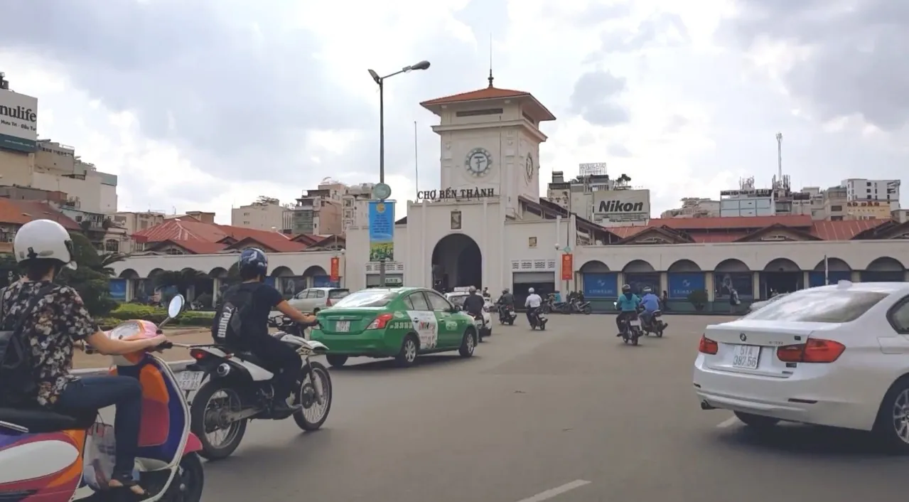 Chợ Bến Thành - biểu tượng của Sài Gòn -