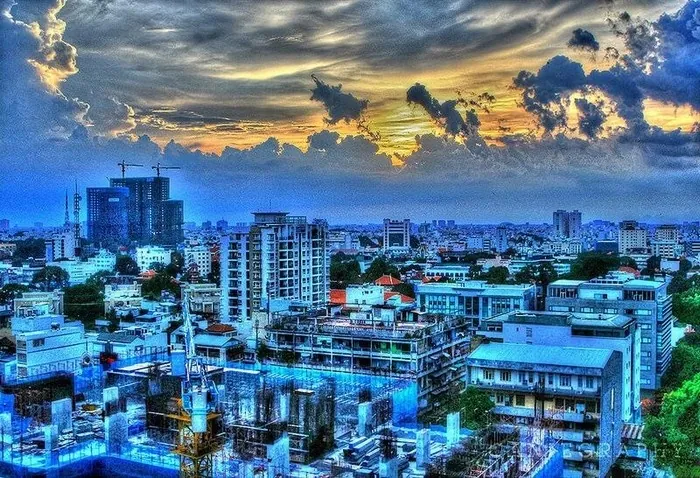 Tản mạn những cơn mưa ngô nghê của Sài Gòn