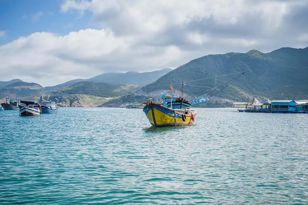 Tất tần tật những điều cần biết khi du lịch Vĩnh Hy Tất tần tật những điều cần biết khi du lịch Vĩnh Hy