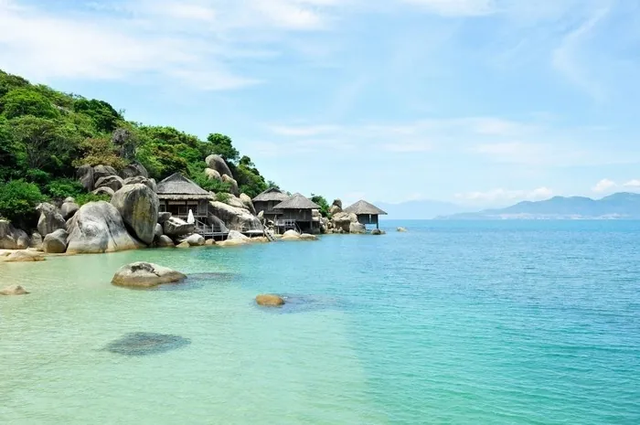 Thả hồn phiêu lãng bên bờ vịnh Ninh Vân Thả hồn phiêu lãng bên bờ vịnh Ninh Vân