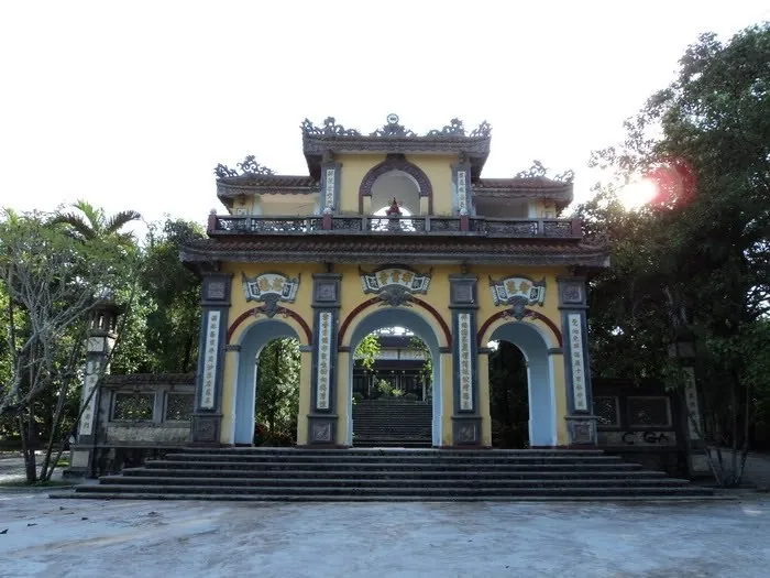 Thành nhà Hồ - Phế tích 600 năm đầy bí ẩn Tường Vân tự