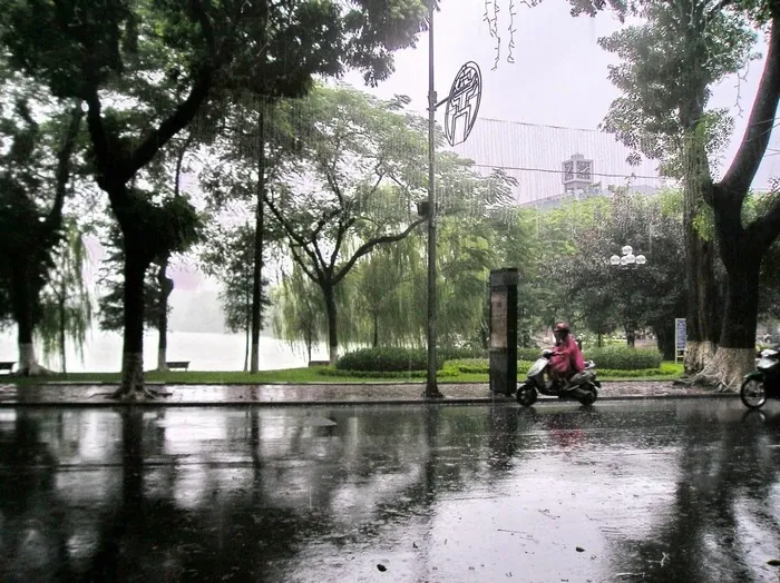 Thú vị mưa Sài Gòn và mưa Hà Nội Thú vị mưa Sài Gòn và mưa Hà Nội